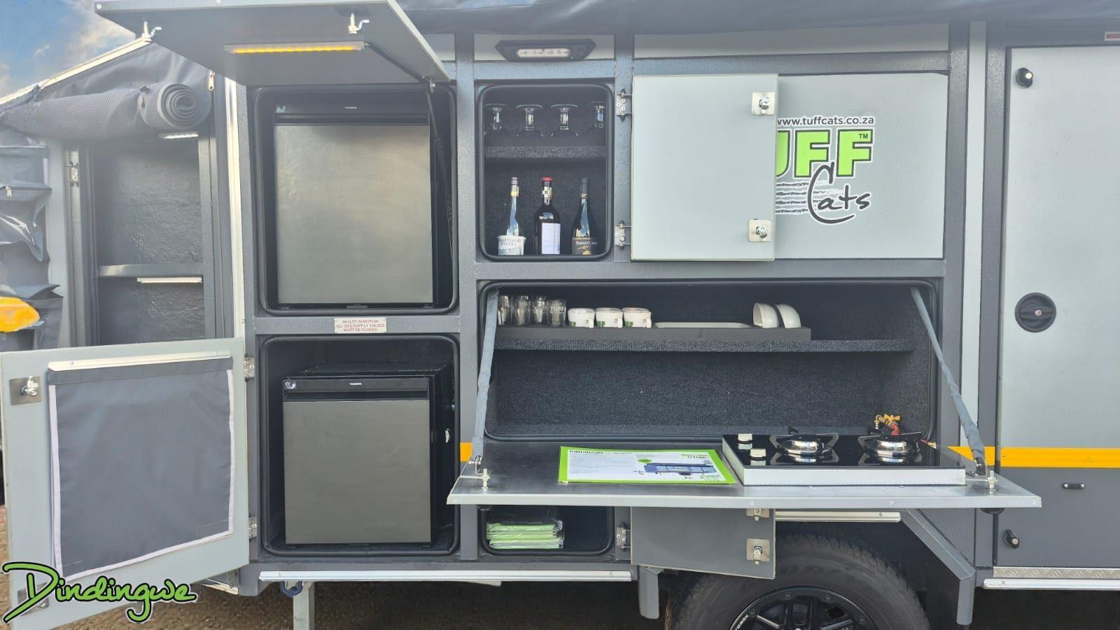 Dindingwe outdoor kitchen