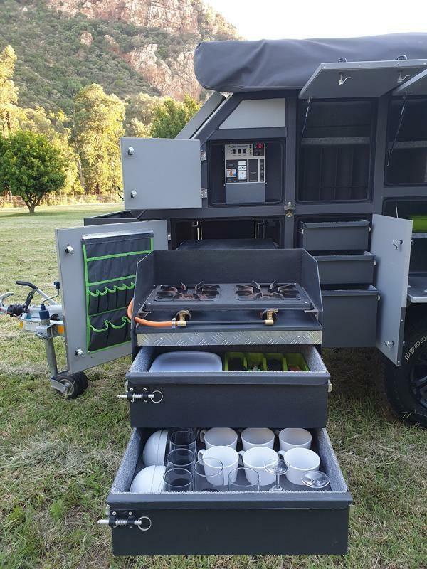 Shumba 2 pull-out crockery drawer
