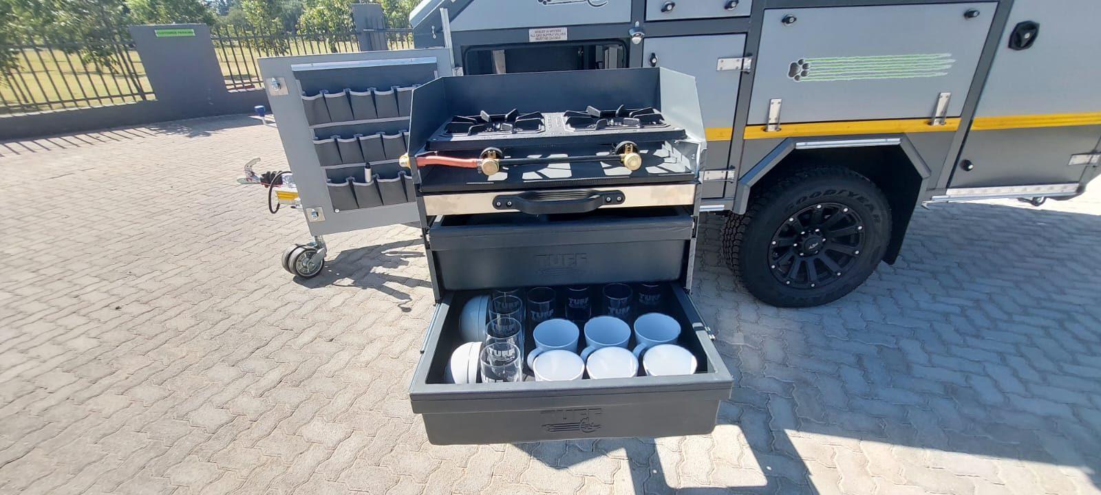 Shumba 2 Max slide-out crockery drawer